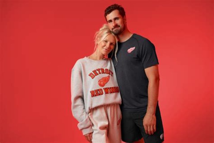 Barry Larkin and Wife Lisa Larkin Enjoying Life after Retirement