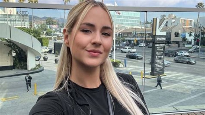 Camila Banus Age, Wiki, Biography, Net Worth, Dating, Boyfriend, Height