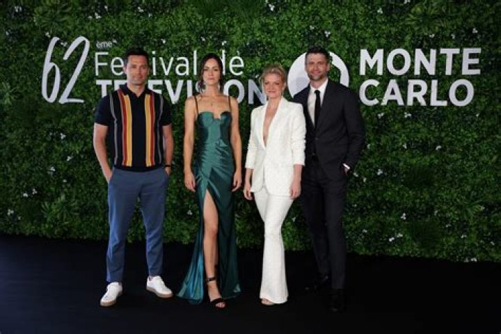 Cariba Heine: Husband, net worth, tattoos, smoking & body measurements