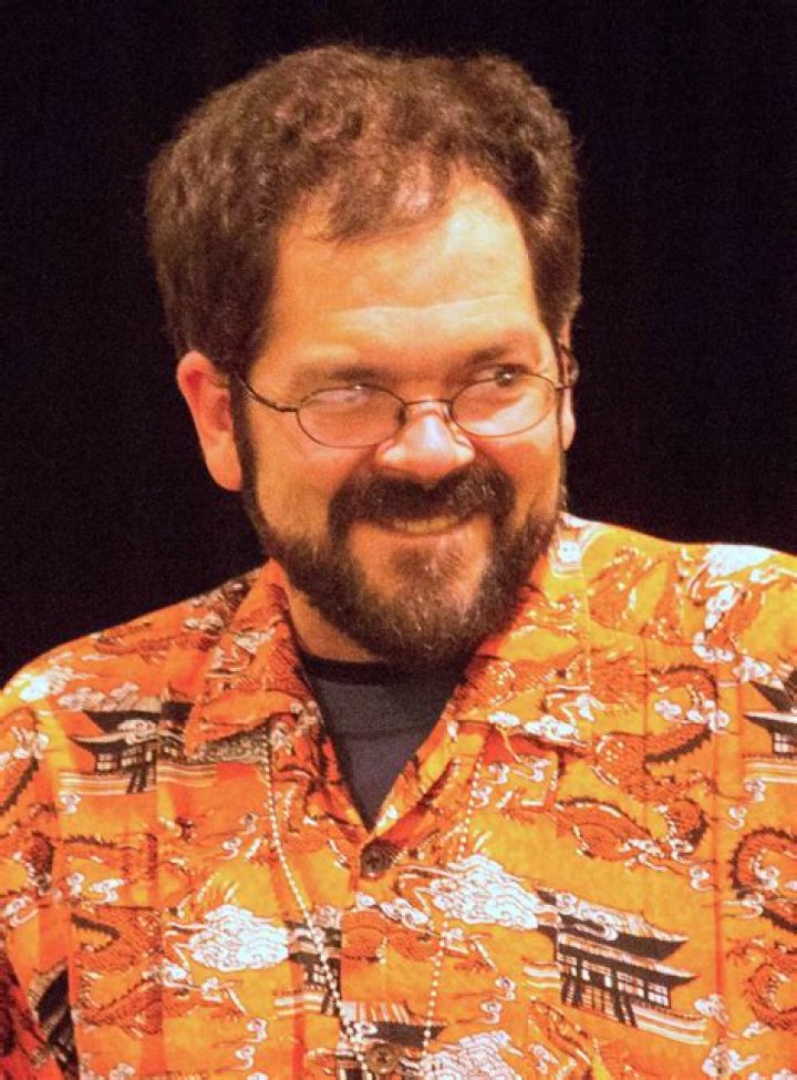 Chris Ayres Biography