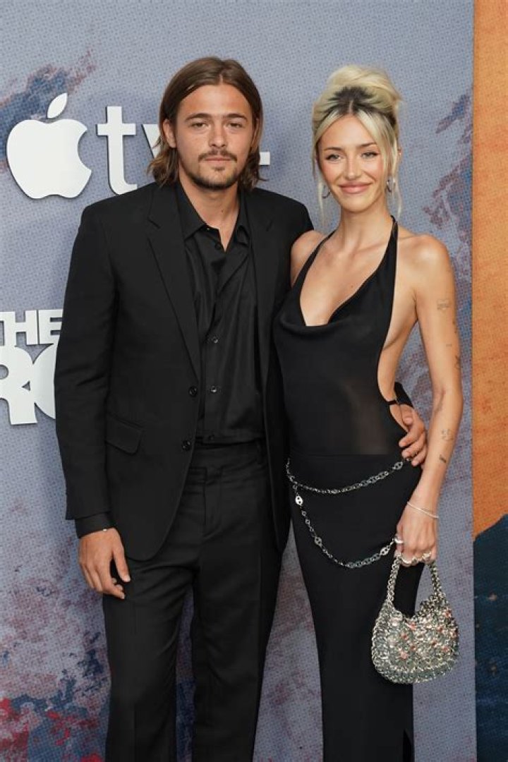 Delilah Belle Hamlin Husband, Net Worth, Married, Height, Age, Bio