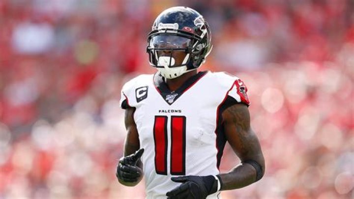 Does Julio Jones have a child? Does Julio Jones have a brother?