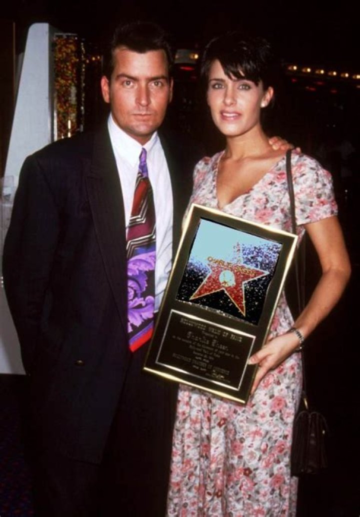 Donna Peele, Charlie Sheen, Career, Body, Divorce & Net Worth