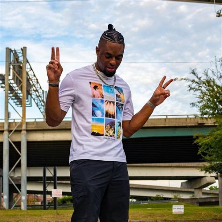 How Old is Lee McCall Aka Leethe4th on TikTok? Birthday, Height & Wiki Facts