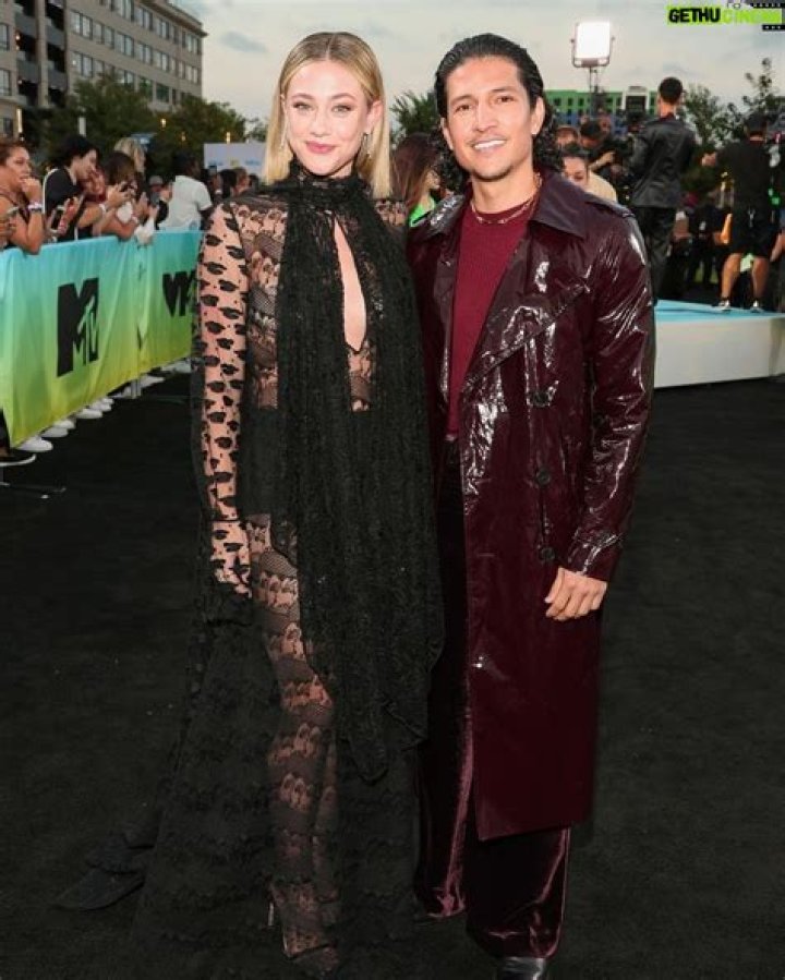 Jose Ramirez Age, Wiki, Biography, Wife, Children, Salary, Net Worth, Parents