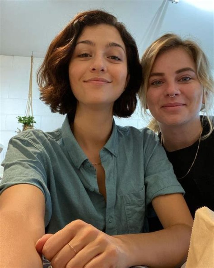 Katie Findlay Bio, Wiki, Age, Family, Husband, Movies, TV Shows and Net Worth