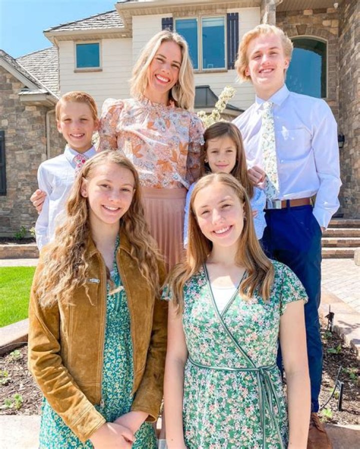 Meet Collin Sexton Parents Gia And Darnell- Everything To Know About His Family Background