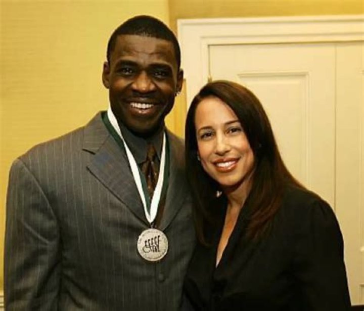 Michael Irvin’s Net Worth, Age, Height, Weight, Wife, Kids, Bio-Wiki