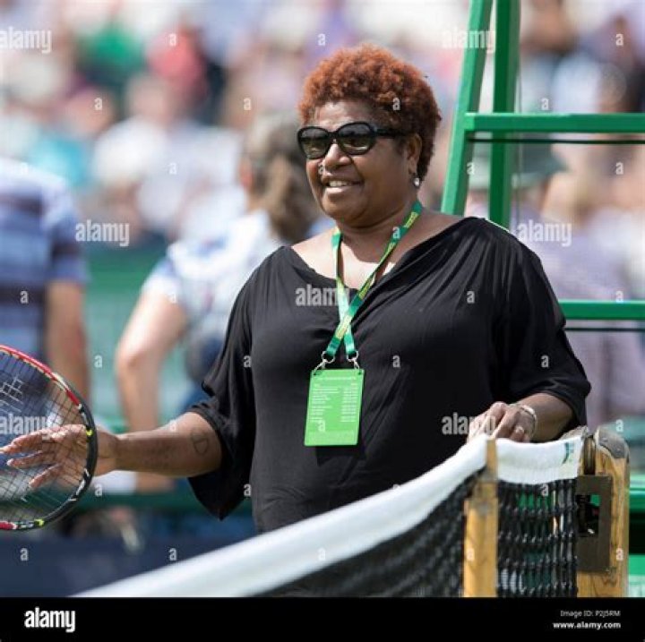 
Michelle Watson, Heather Watson Mother Is From Papa New Guinea As She Cheers For Her Daughter Through The Stands 