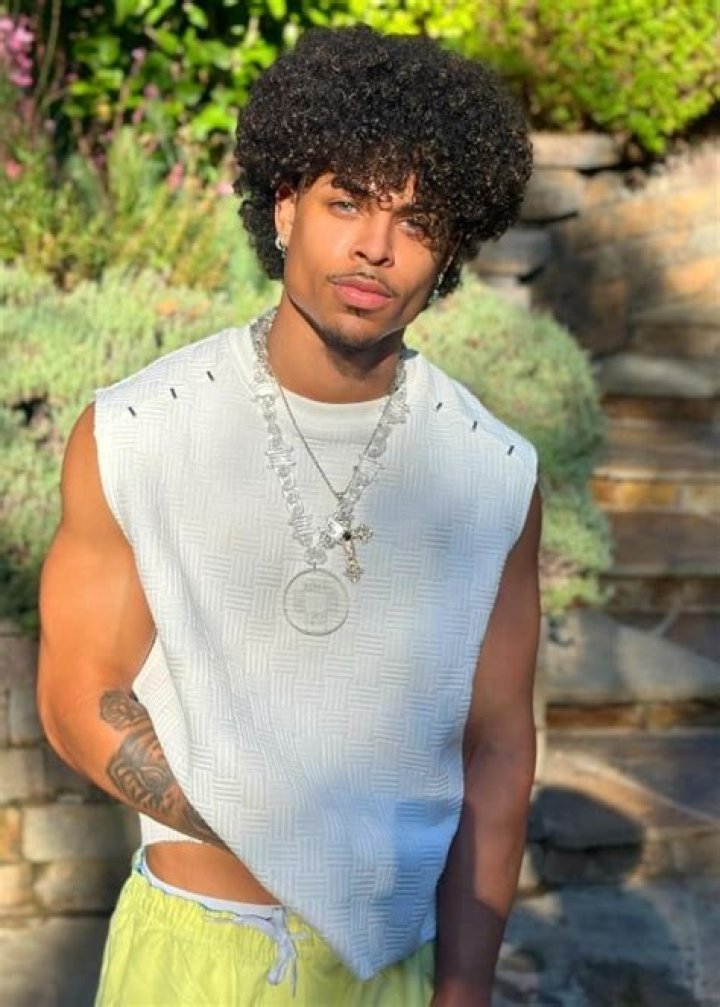 Prettyboiballo Age: 10 Facts To Know About TikTok Star