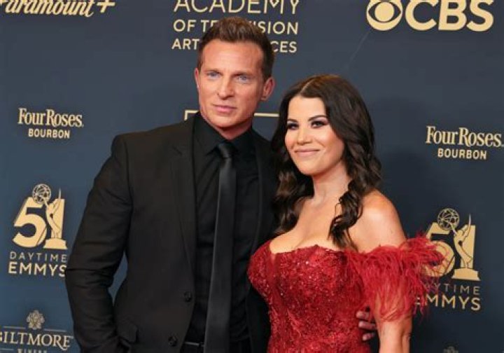Steve Burton: Wife, net worth, tattoos, smoking & body facts