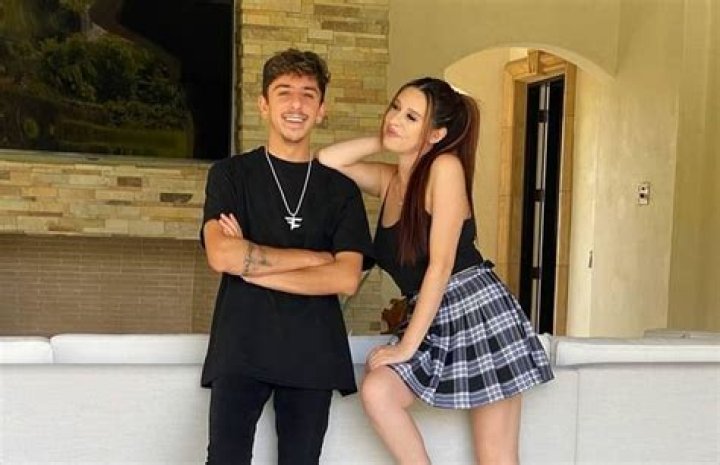 Who Is Faze Censor Girlfriend Madbunni? Meet Her On Instagram