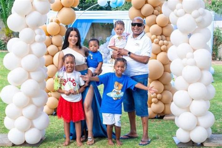 Who Is Kenny Mayne Wife Laura Waggoner? Everything To Know