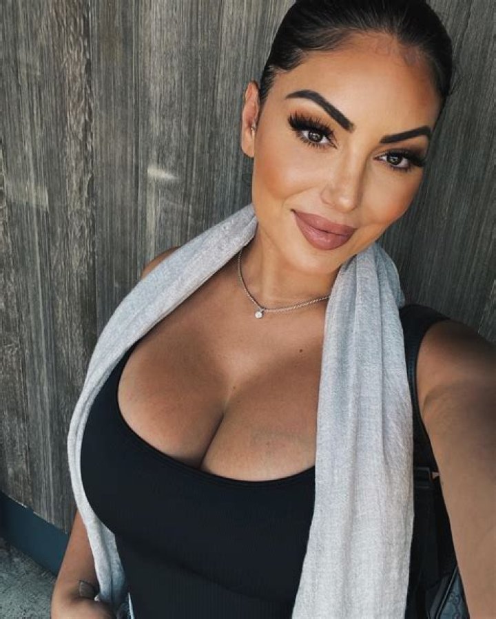 Who Is La Reina Shaw ? Meet Gorgeous Wife Of Cam Newton On Instagram