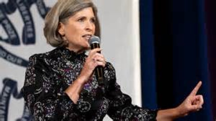 Why Does Joni Ernst Wear A Wig, Does She Have Cancer? Hair And Hairstyle Of The US Senate Discussed